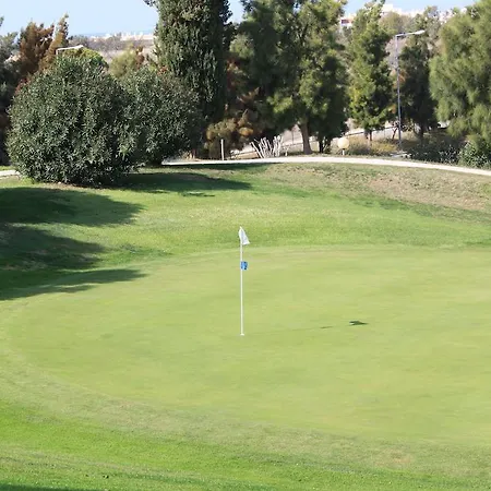 Alto Golf Apartamento *