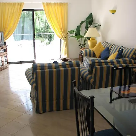Apartamento Alto Golf